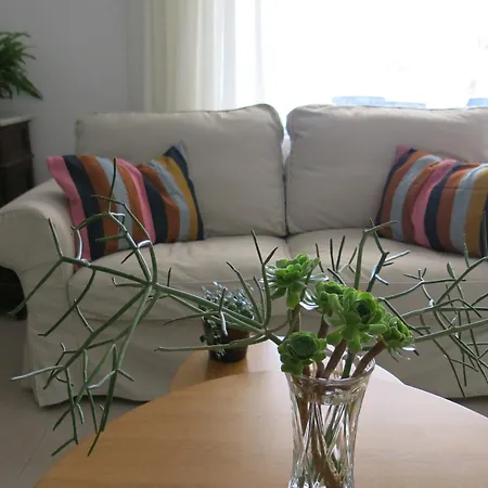 Gorgeous Sea Views And Great Location! アパート エステポナ